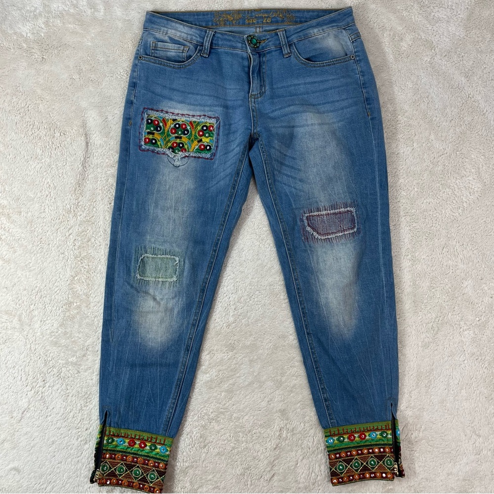 DESIGUAL Jeans with Wmbroidery, Patchwork and Gems/Beading Size 28